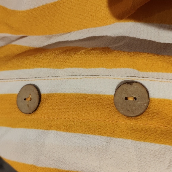 Yellow and white striped blouse - Picture 9 of 10